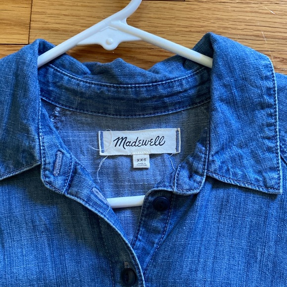 Madewell tiered denim shirtdress - Picture 4 of 9